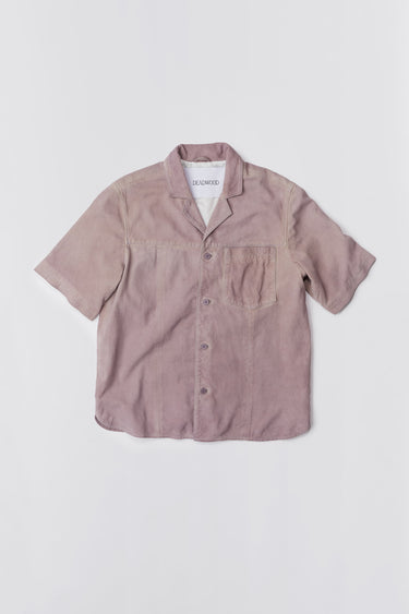 Deadwood short sleeve suede shirt in the color lavender, inspired by vintage hawaiian shirts. Made from recycled suede.